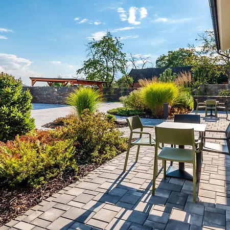 Lošov Apartman Alamóc