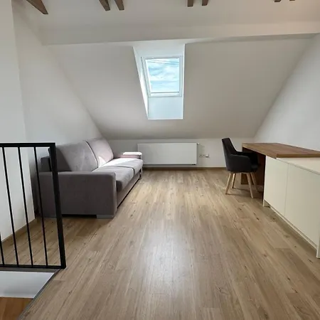 Lošov Apartman Alamóc